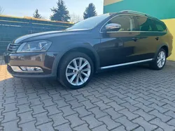 Schwarz Gebraucht 2012 VW Passat Alltrack Basis Kombi | 11.900 € (Fairer Preis)