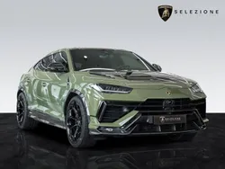 Grün Gebraucht 2023 Lamborghini Urus SUV | 329.666 €