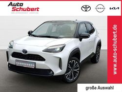 Platinumweiß Gebraucht 2023 Toyota Yaris Hybrid Elegant Kleinwagen | 26.480 €