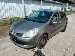 Braun Gebraucht 2008 Renault Clio II Authentique Limousine | 1.000 € (Superpreis)