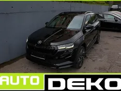 Schwarzmagic perleffekt Gebraucht 2023 Skoda Karoq SportLine SUV | 30.870 € (Etwas zu teuer)