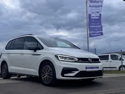Weiß Gebraucht 2021 VW Touran R-line Van / Kleinbus | 20.995 € (Guter Preis)