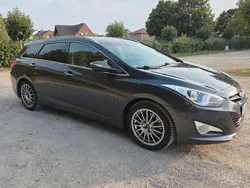 Grau Gebraucht 2015 Hyundai i40 Premium Kombi | 6.500 € (Guter Preis)