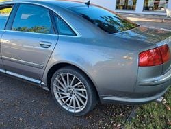 Grau Gebraucht 2003 Audi A8 Limousine | 4.500 € (Guter Preis)