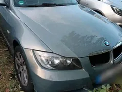 Silber Gebraucht 2006 BMW 318 Limousine | 3.900 € (Teuer)