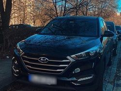 Schwarz Gebraucht 2015 Hyundai Tucson SUV | 12.000 €