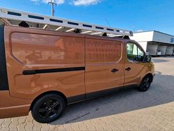 Braun Gebraucht 2017 Opel Vivaro Van | 10.300 € (Superpreis)