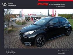 Schwarz Neu 2025 Toyota Yaris Hybrid Limousine | 22.999 € (Guter Preis)