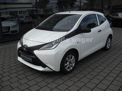 Weiß Gebraucht 2018 Toyota Aygo Kleinwagen | 7.580 € (Fairer Preis)
