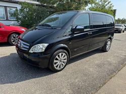 Schwarz Gebraucht 2011 Mercedes Viano Van / Kleinbus | 12.800 € (Guter Preis)