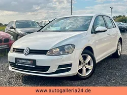 Weiß Gebraucht 2014 VW Golf VII Comfortline Limousine | 8.500 € (Guter Preis)