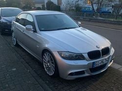 Silber Gebraucht 2009 BMW 320 M Sport Limousine | 10.500 € (Etwas zu teuer)