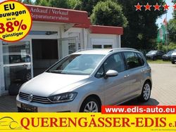 Silber Gebraucht 2016 VW Golf Sportsvan Edition Van / Kleinbus | 11.490 € (Fairer Preis)