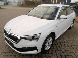 Weiß Gebraucht 2020 Skoda Scala Drive Kleinwagen | 13.500 € (Superpreis)