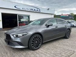 Grau Gebraucht 2020 Mercedes CLA180 Shooting Brake Kombi | 21.990 € (Fairer Preis)