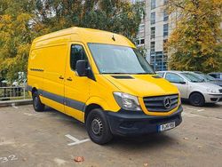 Gelb Gebraucht 2016 Mercedes Sprinter Van | 11.000 €