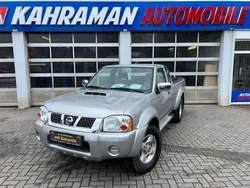 Silber Gebraucht 2009 Nissan Navara Abholung | 8.999 € (Guter Preis)