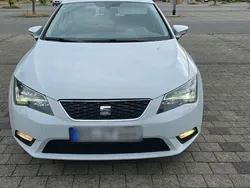 Weiß Gebraucht 2013 Seat Leon Style Limousine | 6.800 €
