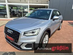 Silber Gebraucht 2019 Audi Q2 Design SUV | 19.800 € (Fairer Preis)