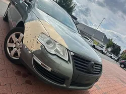 Grau Gebraucht 2006 VW Passat Kombi | 2.000 € (Fairer Preis)