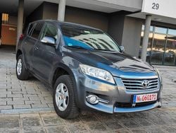 Grau Gebraucht 2010 Toyota RAV4 Life SUV | 4.900 € (Fairer Preis)