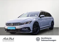 Weiß (gletscherweiß metallic) Gebraucht 2023 VW Passat Elegance Kombi | 33.440 € (Fairer Preis)