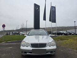 Silber Gebraucht 2002 Mercedes C220 Classic Limousine | 2.190 € (Teuer)