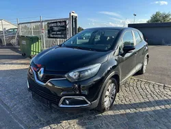 Schwarz Gebraucht 2015 Renault Captur Expression SUV | 4.800 € (Etwas zu teuer)