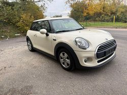 Weiß Gebraucht 2014 Mini One D Kleinwagen | 6.299 € (Guter Preis)