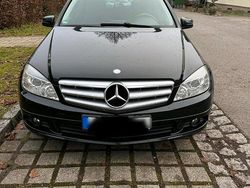 Schwarz Gebraucht 2008 Mercedes C220 Kombi | 3.000 € (Etwas zu teuer)