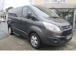 Magneticgrau metallic Gebraucht 2018 Ford Tourneo Custom Van / Kleinbus | 31.860 € (Etwas zu teuer)