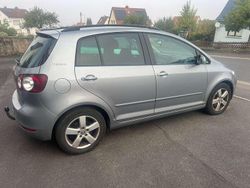Silbermetallic Gebraucht 2010 VW Golf Plus Cross Team Van / Kleinbus | 6.500 € (Fairer Preis)