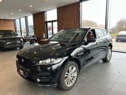 Schwarz Gebraucht 2017 Jaguar F-Pace Portfolio SUV | 19.990 € (Fairer Preis)