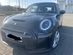 Schwarz Gebraucht 2022 Mini Cooper SE Essential Kleinwagen | 17.249 € (Guter Preis)