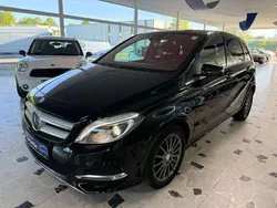Schwarz Gebraucht 2016 Mercedes B250e Van / Kleinbus | 12.490 €