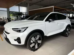 Crystalweiß metallic Gebraucht 2024 Volvo C40 Ultimate SUV | 39.980 € (Fairer Preis)