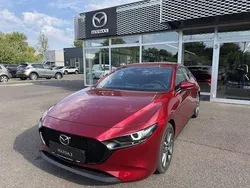 Rot Gebraucht 2025 Mazda 3 Exclusive-Line Limousine | 30.385 € (Teuer)