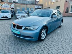 Grau Gebraucht 2006 BMW 318 Advantage Limousine | 6.490 € (Teuer)