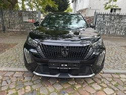 Schwarz Gebraucht 2024 Peugeot 2008 Allure SUV | 19.499 € (Guter Preis)