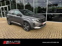 Grau Gebraucht 2022 Peugeot 3008 GT SUV | 31.780 € (Teuer)