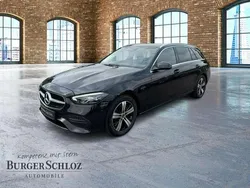 Obsidianschwarz metallic Gebraucht 2023 Mercedes C220 Avantgarde Kombi | 29.290 € (Guter Preis)