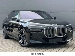 Black sapphire metallic Gebraucht 2023 BMW 750e M Sport Limousine | 98.800 € (Fairer Preis)