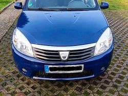 Blau Gebraucht 2009 Dacia Sandero Lauréate Kleinwagen | 3.200 €