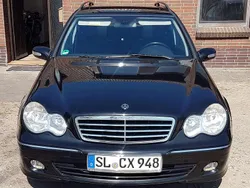 Schwarz Gebraucht 2004 Mercedes C180 Avantgarde Kombi | 2.500 € (Fairer Preis)