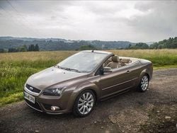 Braun Gebraucht 2008 Ford Focus Cabriolet Titanium Cabrio | 2.250 € (Guter Preis)