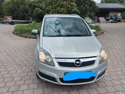Silber Gebraucht 2007 Opel Zafira Van / Kleinbus | 2.500 € (Fairer Preis)
