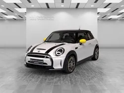 Weiß Gebraucht 2022 Mini Cooper SE Kleinwagen | 20.996 € (Etwas zu teuer)