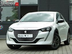 Weiß Gebraucht 2022 Peugeot e-208 Allure Kleinwagen | 17.980 € (Fairer Preis)