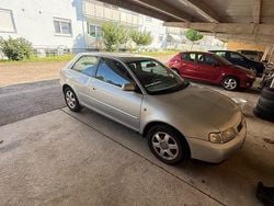 Grau Gebraucht 1998 Audi A3 Attraction Limousine | 600 € (Superpreis)
