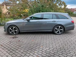 Grau Gebraucht 2018 Mercedes E300 Kombi | 22.990 € (Fairer Preis)